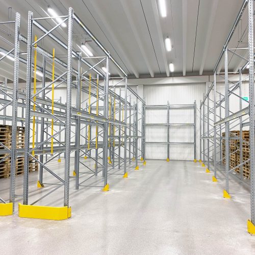 Pallställ i lagerlokal